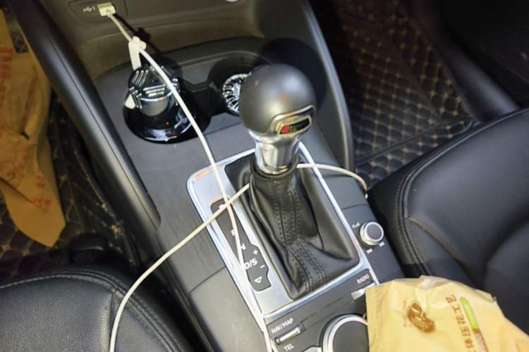 Used Audi A3 2019 Limousine 35 TFSI Ambition China VI Gear Lever