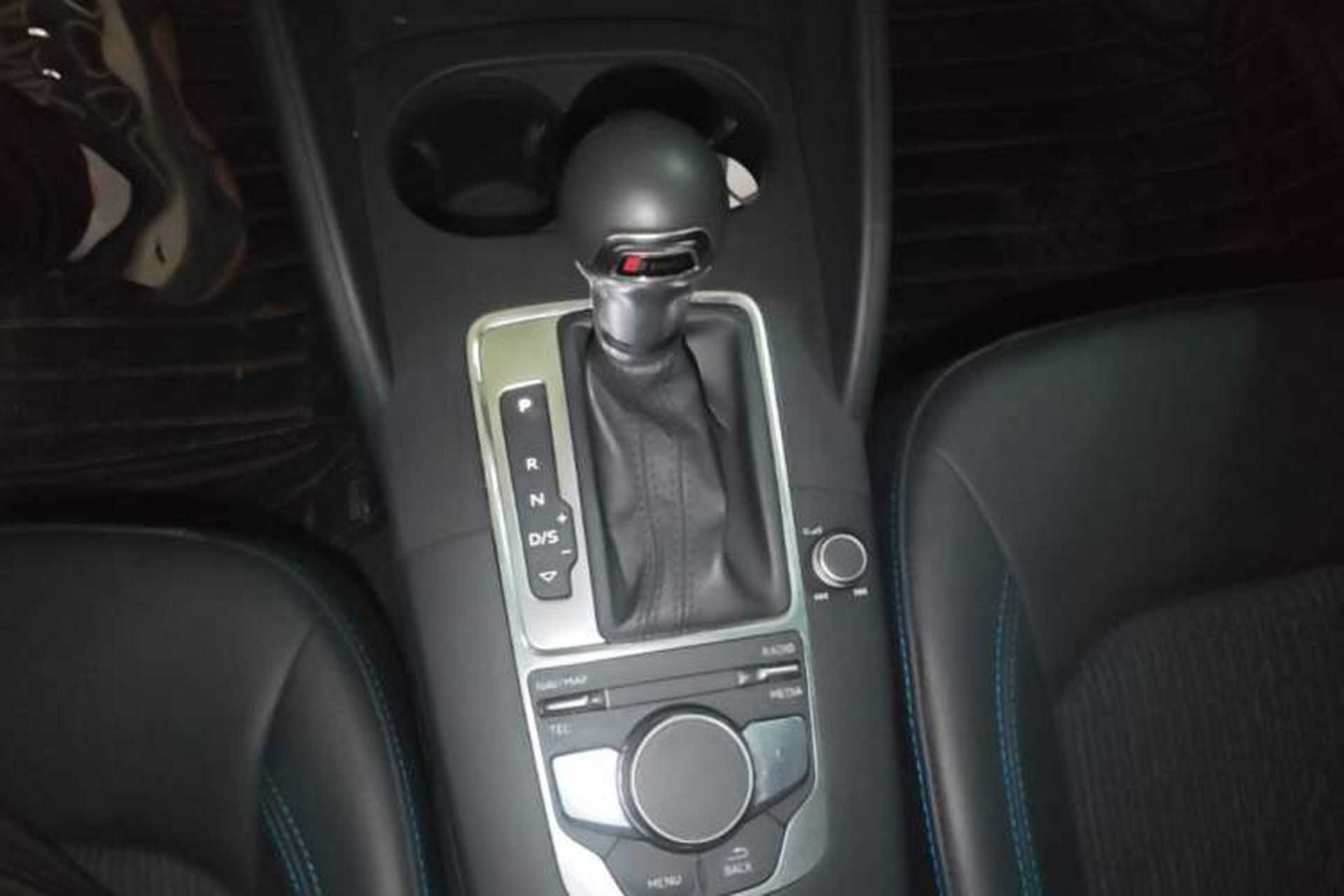 Used Audi A3 2019 Sportback 35 TFSI Fashion Edition China V Gear Lever