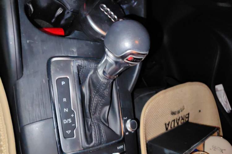 Used Audi A3 2019 Limousine 35 TFSI Ambition China VI Gear Lever