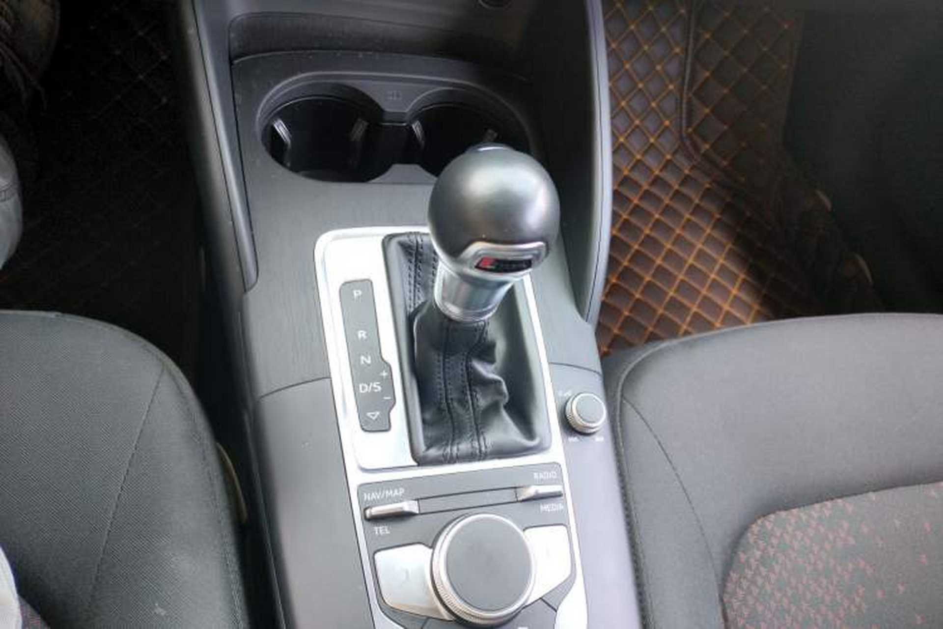 Used Audi A3 2019 Limousine 35 TFSI Ambition China V Gear Lever