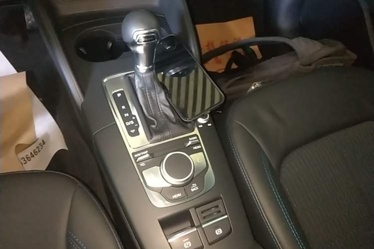Used Audi A3 2019 Sportback 35 TFSI Fashion Edition China V Gear Lever