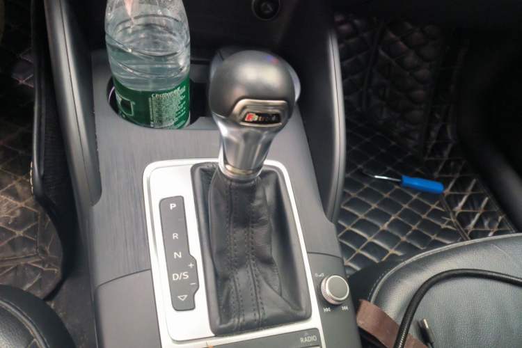 Used Audi A3 2019 Limousine 35 TFSI Style Edition China VI Emission Standard Gear Lever