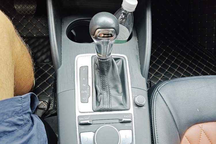 Used Audi A3 2019 Limousine 35 TFSI Ambition China VI Gear Lever