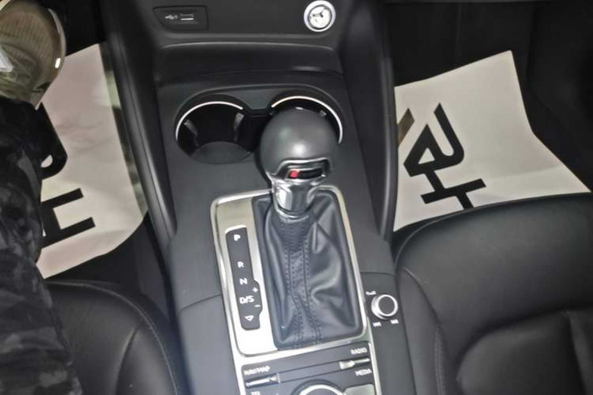Used Audi A3 2019 Sportback 35 TFSI Style Version China V Emission Standard Gear Lever