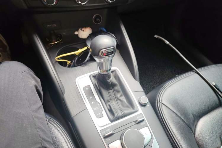Used Audi A3 2019 Sportback 35 TFSI Ambition China V Gear Lever