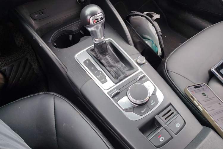 Used Audi A3 2019 Sportback 35 TFSI Ambition China V Gear Lever