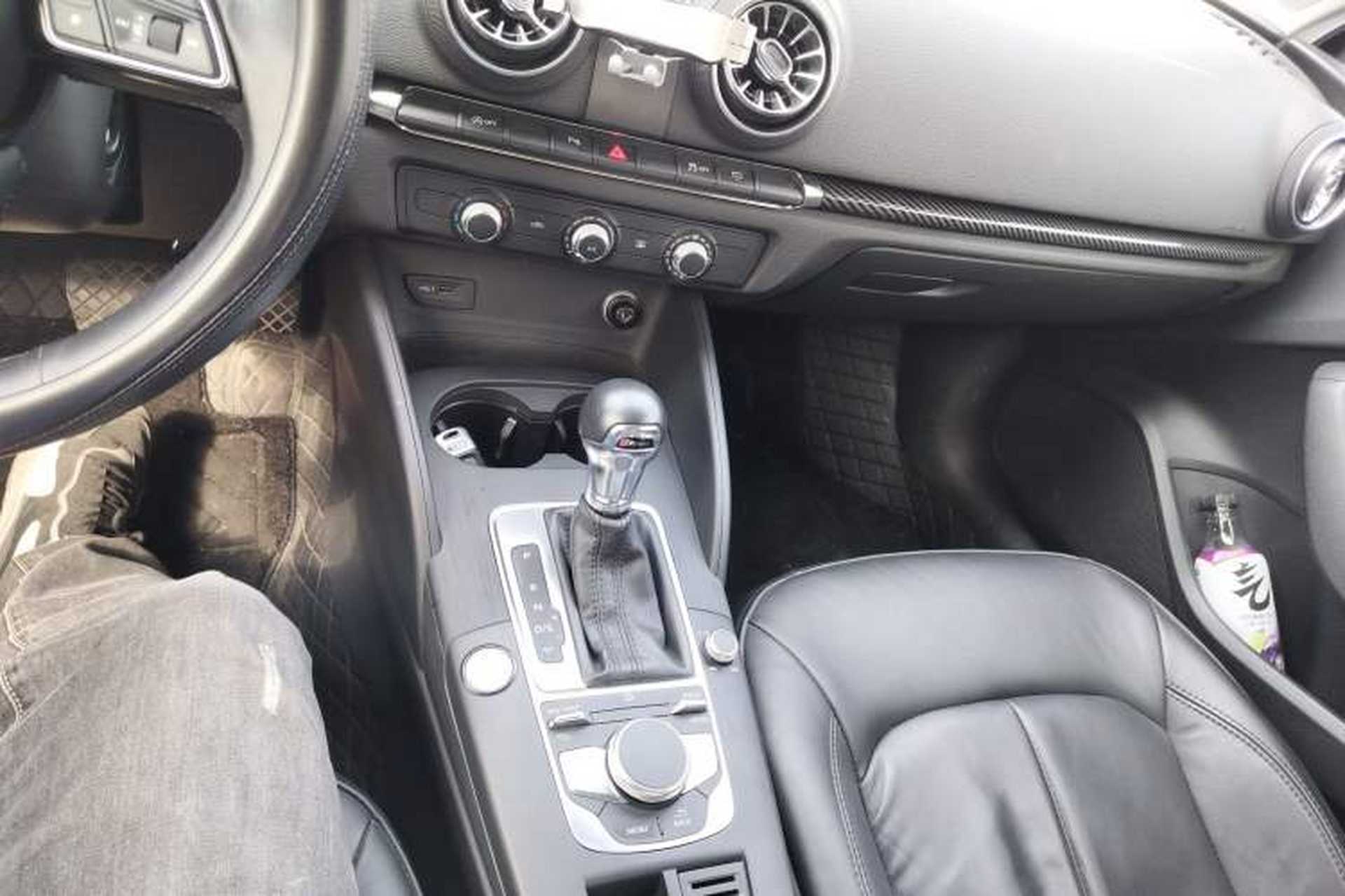 Used Audi A3 2019 Limousine 35 TFSI Ambition China VI Gear Lever