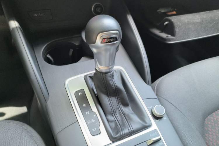 Used Audi A3 2019 Limousine 35 TFSI Ambition China VI Gear Lever