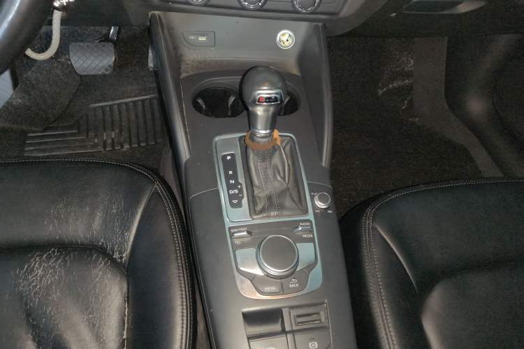 Used Audi A3 2019 Sportback 35 TFSI Ambition China V Gear Lever