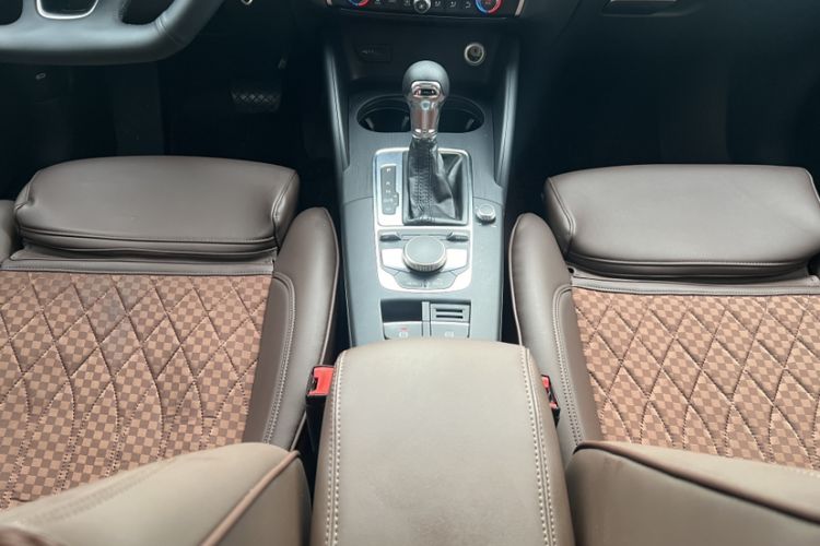 Used Audi A3 2019 Sportback 35 TFSI Sporty Version China VI Gear Lever