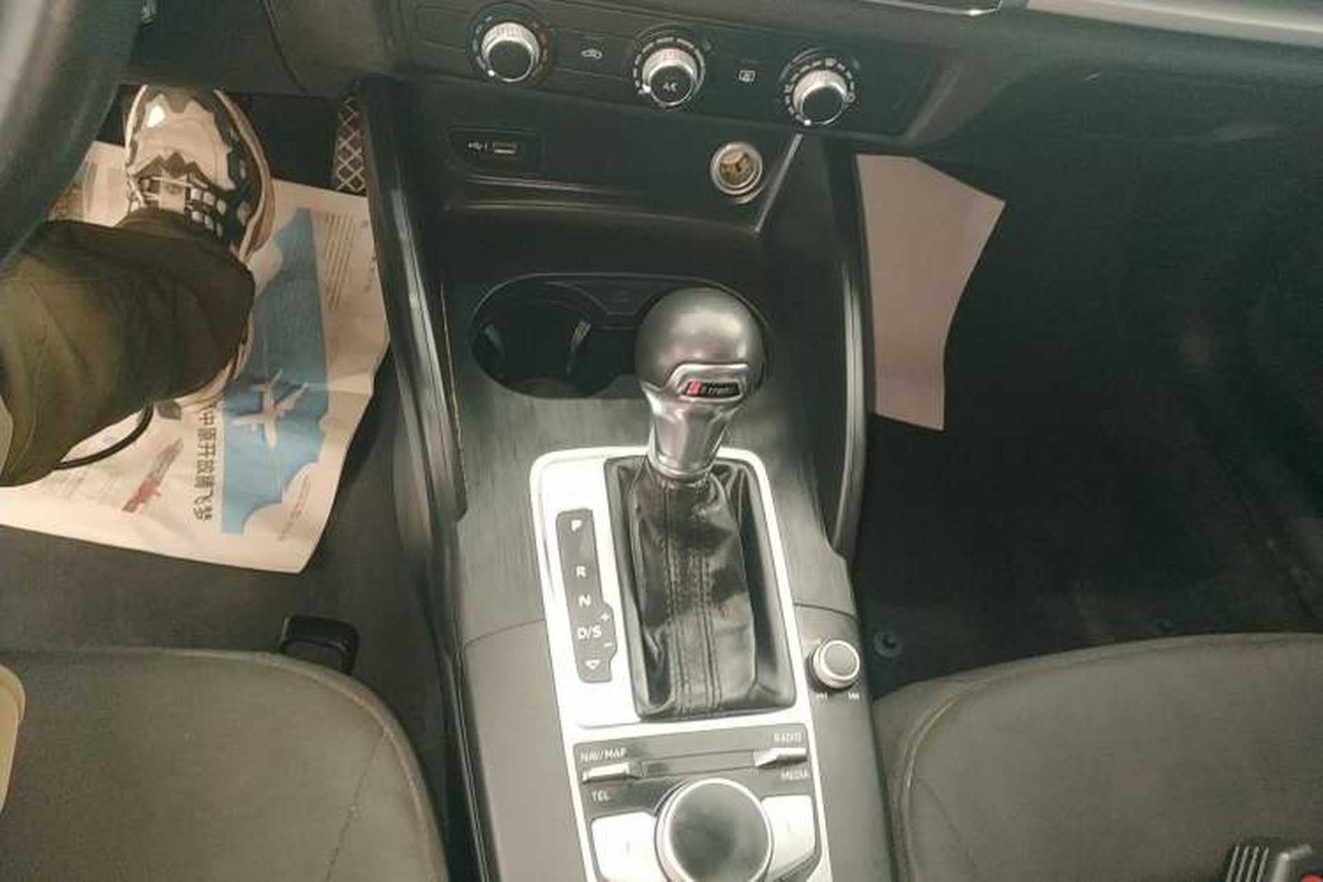 Used Audi A3 2019 Sportback 35 TFSI Ambition China VI Gear Lever