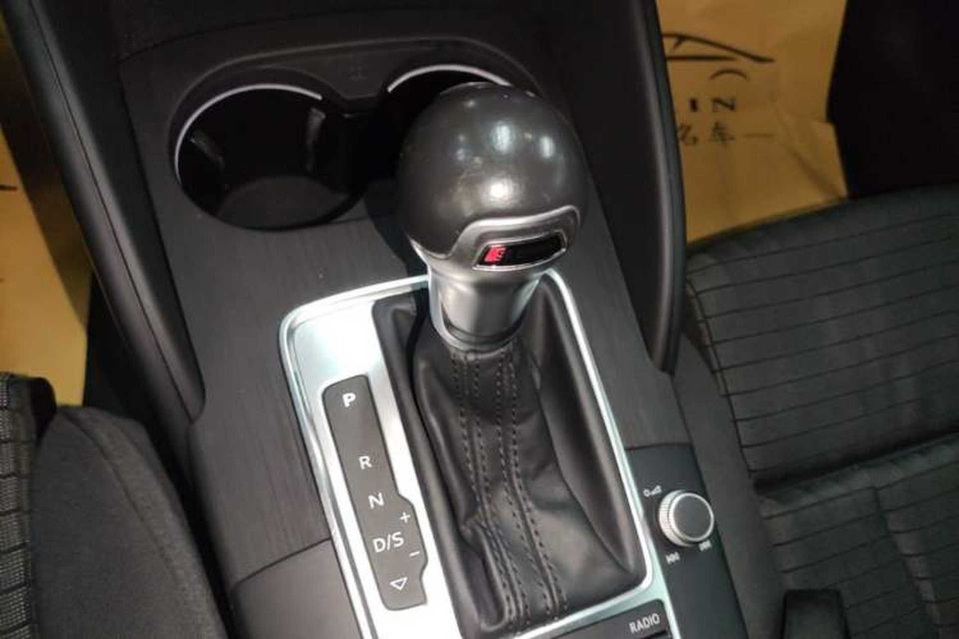 Used Audi A3 2019 Limousine 35 TFSI Sport Edition China V Emission Standard Gear Lever