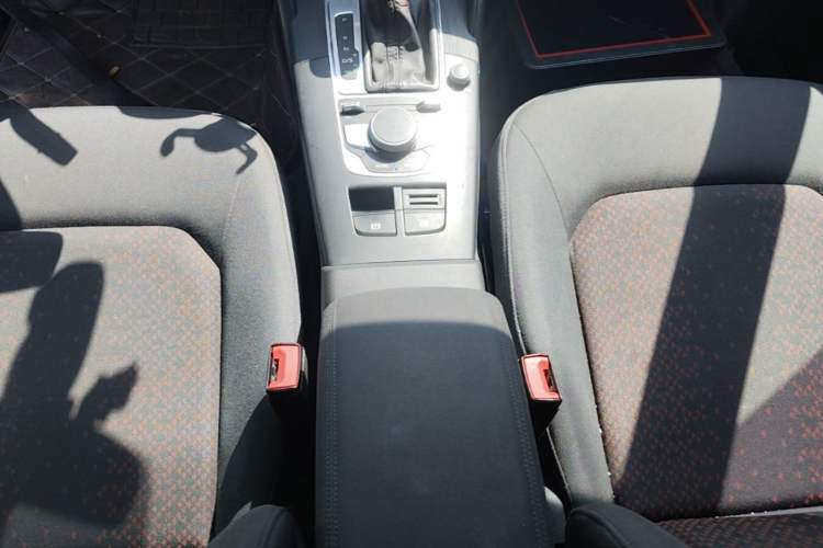 Used Audi A3 2019 Limousine 35 TFSI Ambition China V Gear Lever
