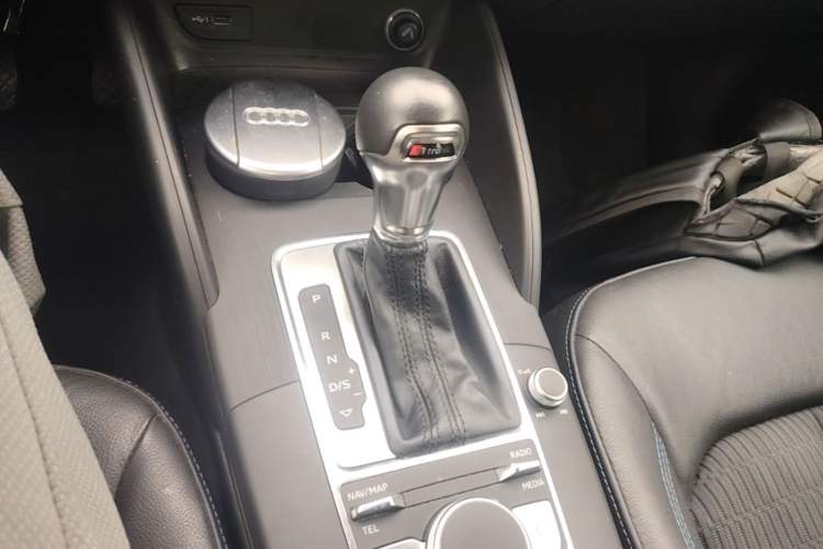 Used Audi A3 2019 Sportback 35 TFSI Fashion Edition China V Gear Lever