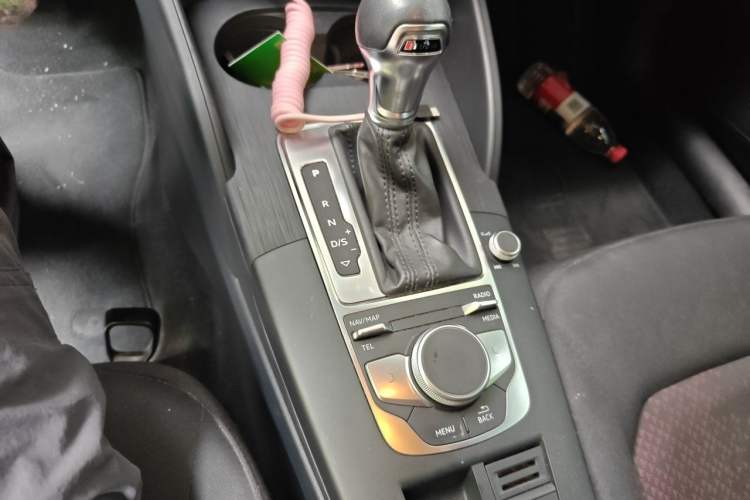 Used Audi A3 2019 Limousine 35 TFSI Ambition China VI Gear Lever