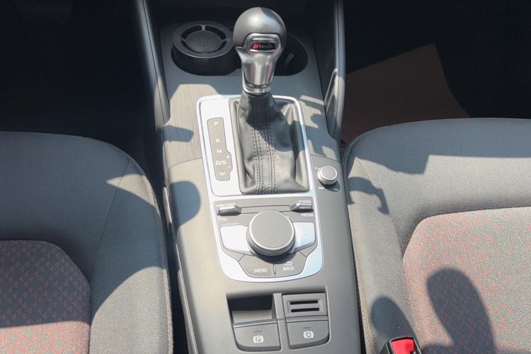 Used Audi A3 2019 Limousine 35 TFSI Ambition China VI Gear Lever