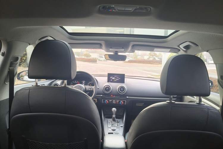 Used Audi A3 2019 Sportback 35 TFSI Style Version China V Emission Standard Headliner