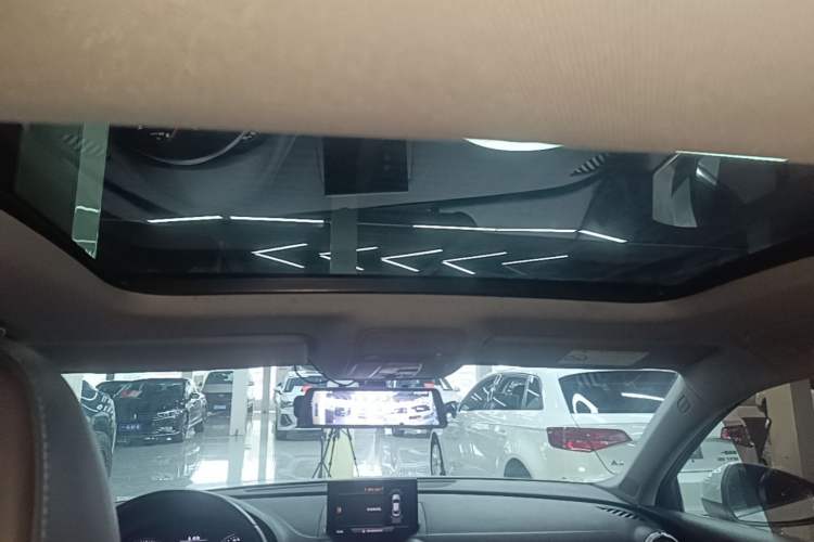 Used Audi A3 2019 Limousine 35 TFSI Fashion Edition China V standard Headliner