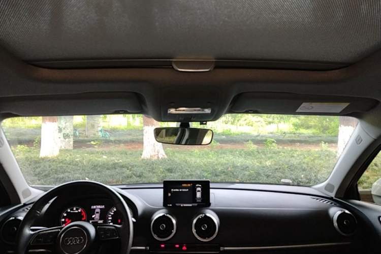 Used Audi A3 2019 Sportback 35 TFSI Style Edition China VI Emission Standard Headliner