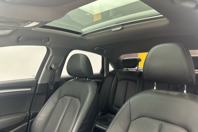 Used Audi A3 2019 Limousine 35 TFSI Style Version China V Emission Standard Headliner