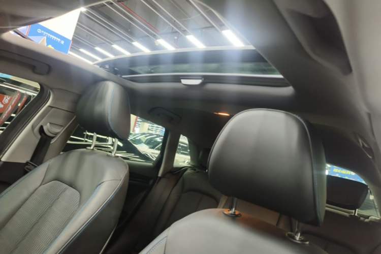Used Audi A3 2019 Sportback 35 TFSI Fashion Edition China VI Emission Standard Headliner