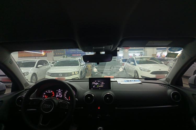 Used Audi A3 2019 Limousine 35 TFSI Ambition China V Headliner