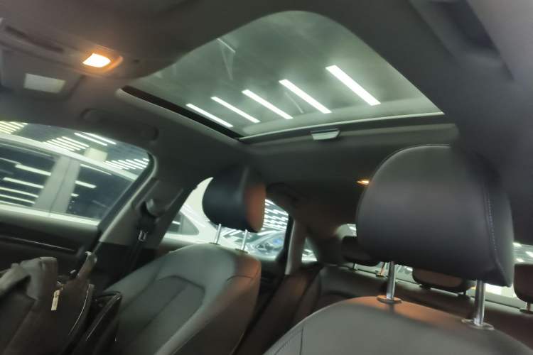 Used Audi A3 2019 Limousine 35 TFSI Fashion Edition China V standard Headliner