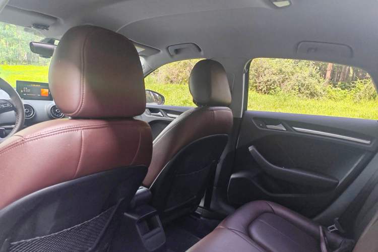 Used Audi A3 2019 Limousine 35 TFSI Ambition China V Headliner