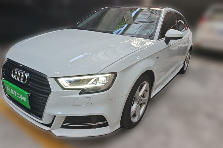 Used Audi A3 2019 Sportback 35 TFSI Fashion Edition China V Guazi used car, China used car export, Used car for sale, Used Audi cars, Cheapest cars for sale