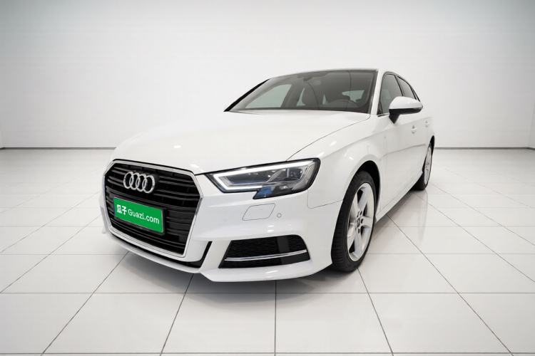 Used Audi A3 2019 Sportback 35 TFSI Fashion Edition China VI Emission Standard Guazi used car, China used car export, Used car for sale, Used cars, Cheapest cars for sale