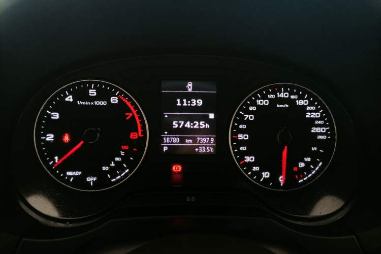 Used Audi A3 2019 Limousine 35 TFSI Ambition China VI Instrument Cluster