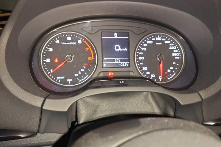 Used Audi A3 2019 Limousine 35 TFSI Fashion Edition China VI Emission Standard Instrument Cluster