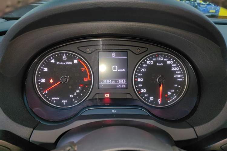 Used Audi A3 2019 Limousine 35 TFSI Ambition China VI Instrument Cluster