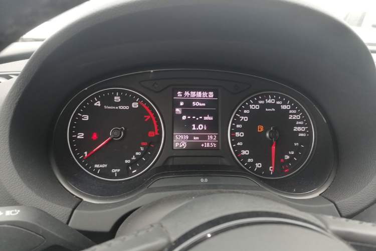 Used Audi A3 2019 Limousine 35 TFSI Ambition China VI Instrument Cluster