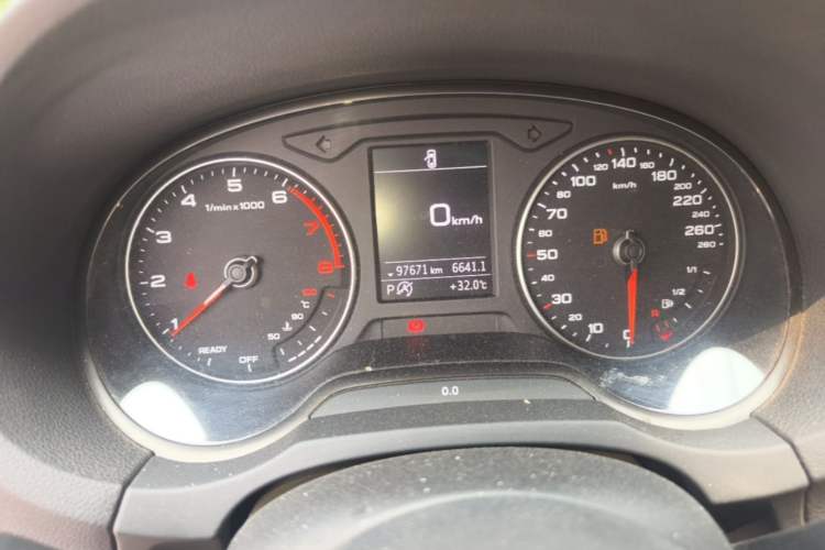 Used Audi A3 2019 Limousine 35 TFSI Ambition China VI Instrument Cluster