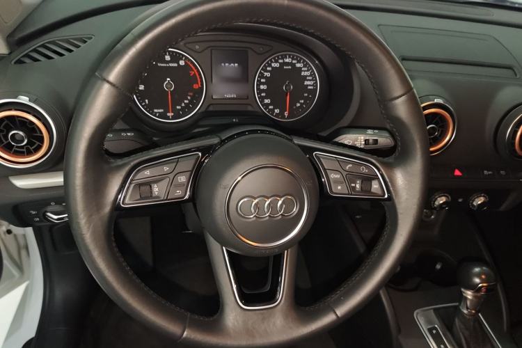 Used Audi A3 2019 Limousine 35 TFSI Ambition China VI Interior 1