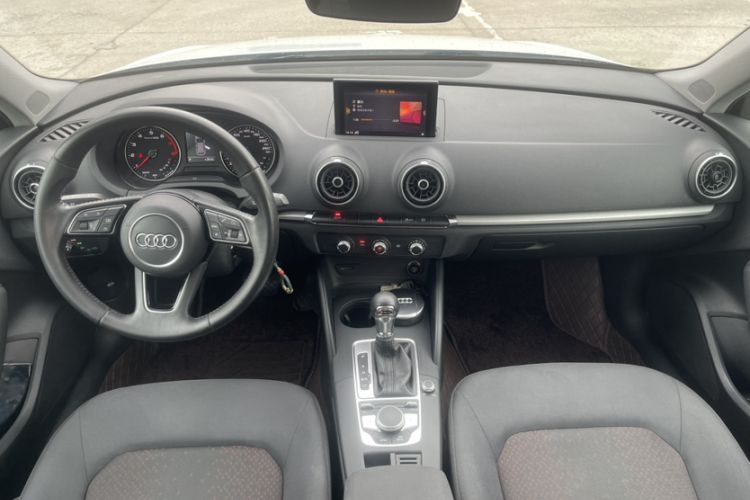 Used Audi A3 2019 Sportback 35 TFSI Ambition China VI Interior 1