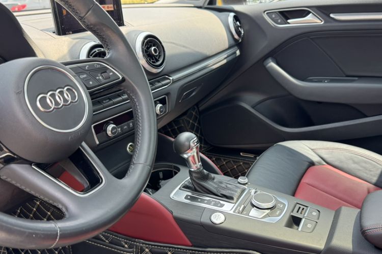 Used Audi A3 2019 Limousine 35 TFSI Style Edition China VI Emission Standard Interior 10