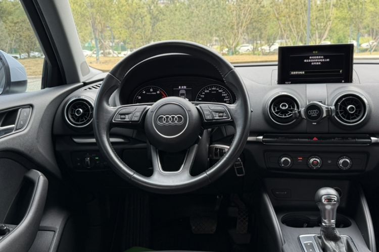 Used Audi A3 2019 Limousine 35 TFSI Ambition China V Interior 3