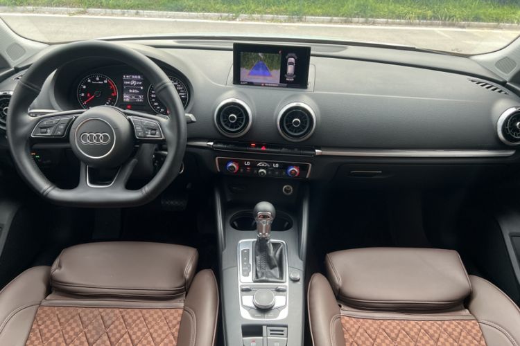 Used Audi A3 2019 Sportback 35 TFSI Sporty Version China VI Interior 3