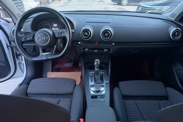 Used Audi A3 2019 Limousine 35 TFSI Sporty Version China VI Interior 3