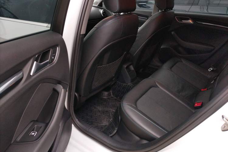 Used Audi A3 2019 Limousine 35 TFSI Fashion Edition China VI Emission Standard Interior 4