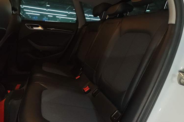 Used Audi A3 2019 Sportback 35 TFSI Fashion Edition China VI Emission Standard Interior 4