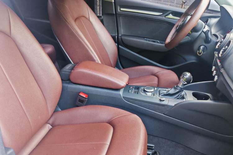 Used Audi A3 2019 Limousine 35 TFSI Ambition China V Interior 4