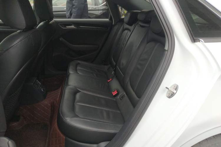 Used Audi A3 2019 Limousine 35 TFSI Style Version China V Emission Standard Interior 4