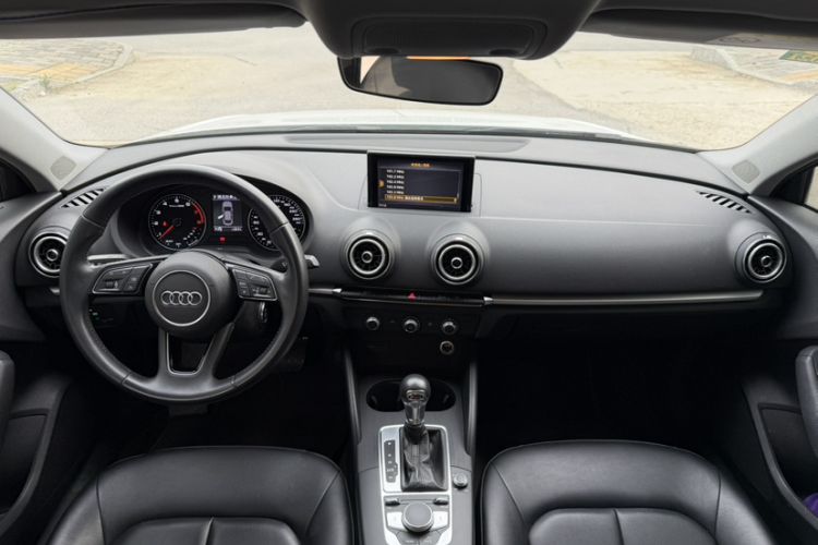 Used Audi A3 2019 Limousine 35 TFSI Ambition China V Interior 5