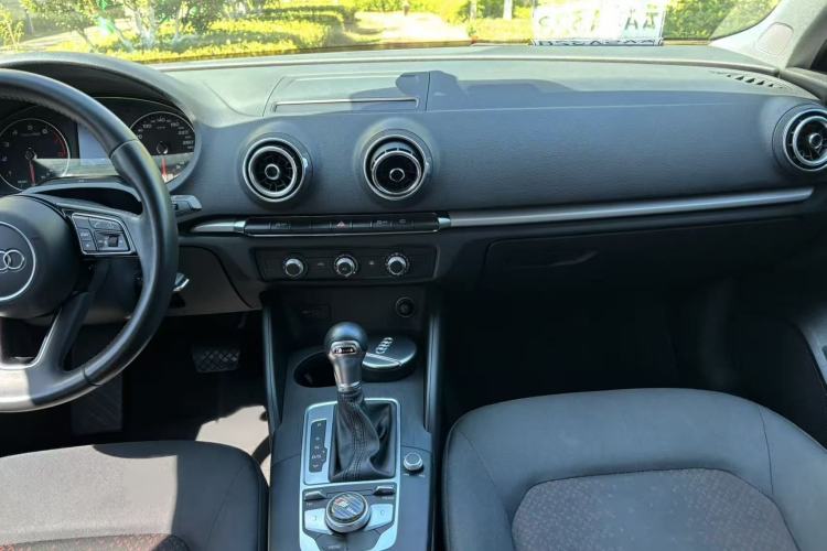 Used Audi A3 2019 Limousine 35 TFSI Ambition China V Interior 5