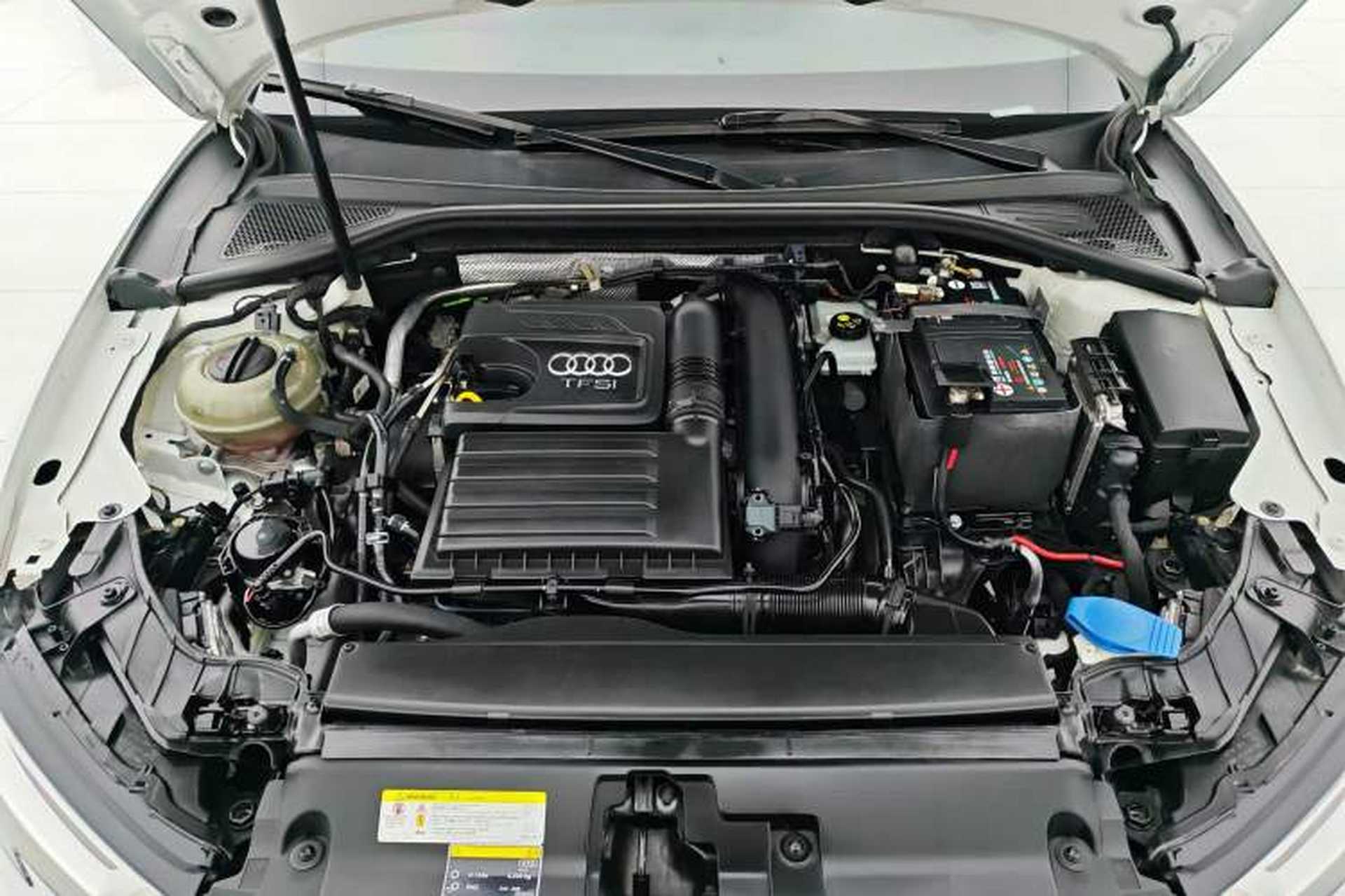 Used Audi A3 2019 Limousine 35 TFSI Style Edition China VI Emission Standard Interior 6