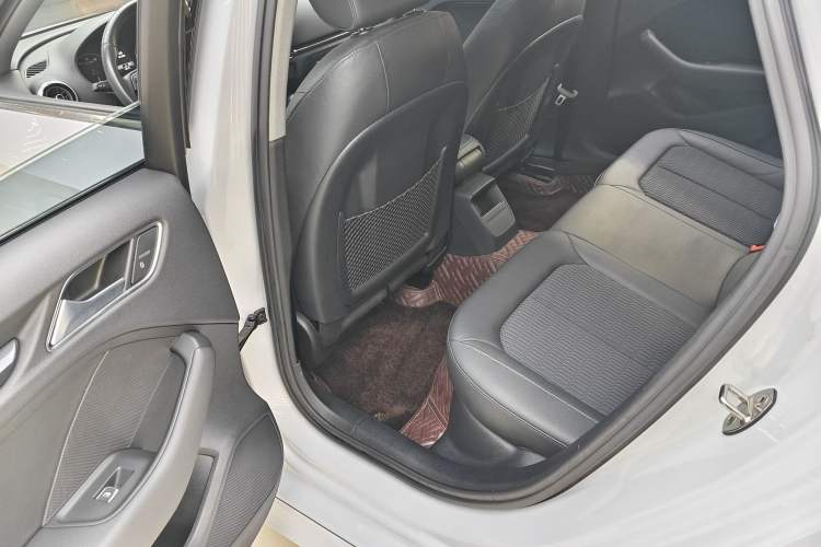 Used Audi A3 2019 Limousine 35 TFSI Fashion Edition China VI Emission Standard Interior 6