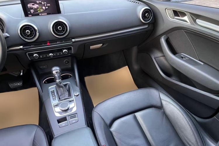 Used Audi A3 2019 Limousine 35 TFSI Style Edition China VI Emission Standard Interior 7